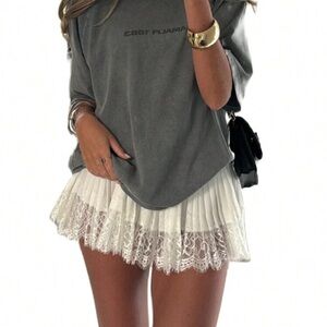 Stylish Pleated Lace Mini Skirt